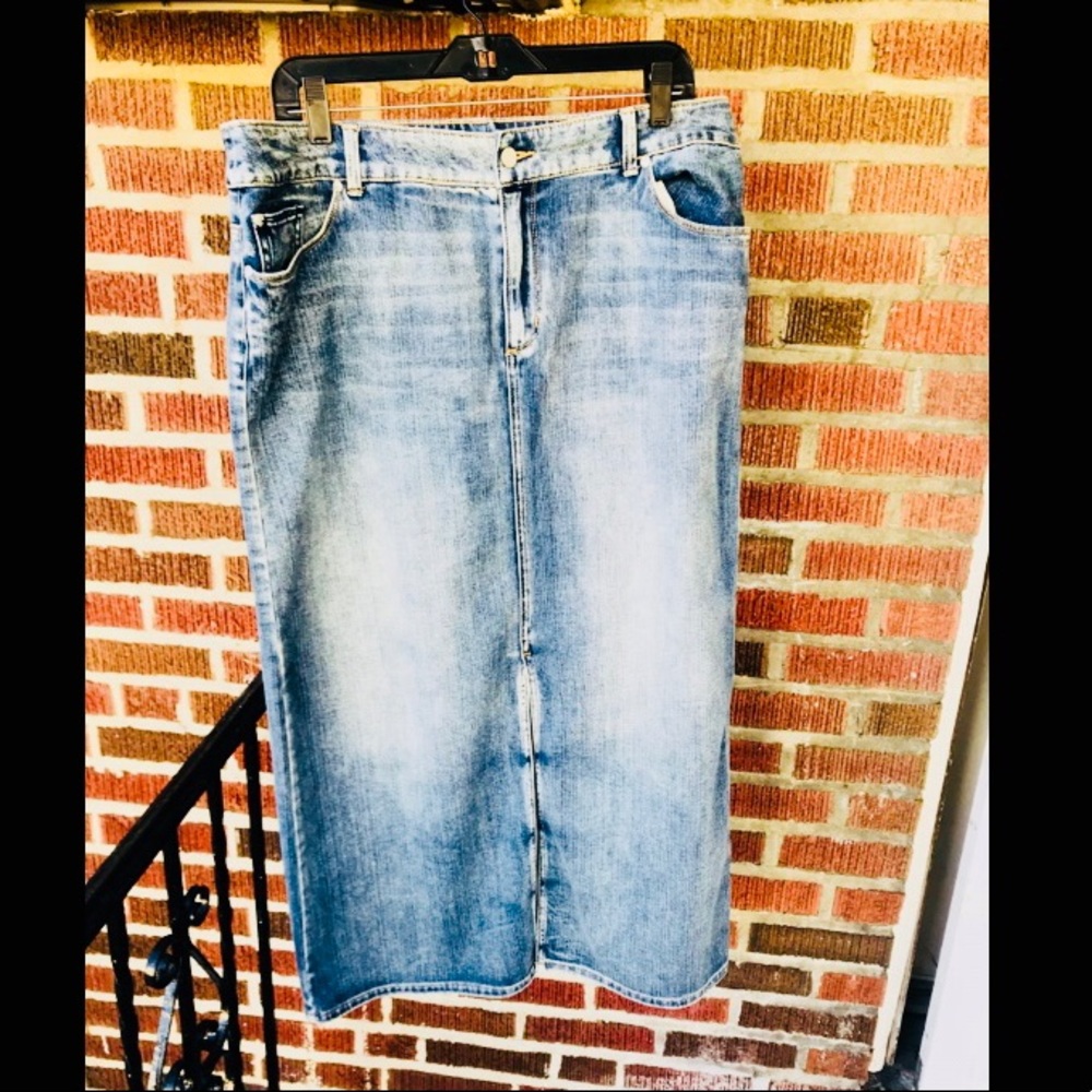 Vintage Chico’s denim skirt